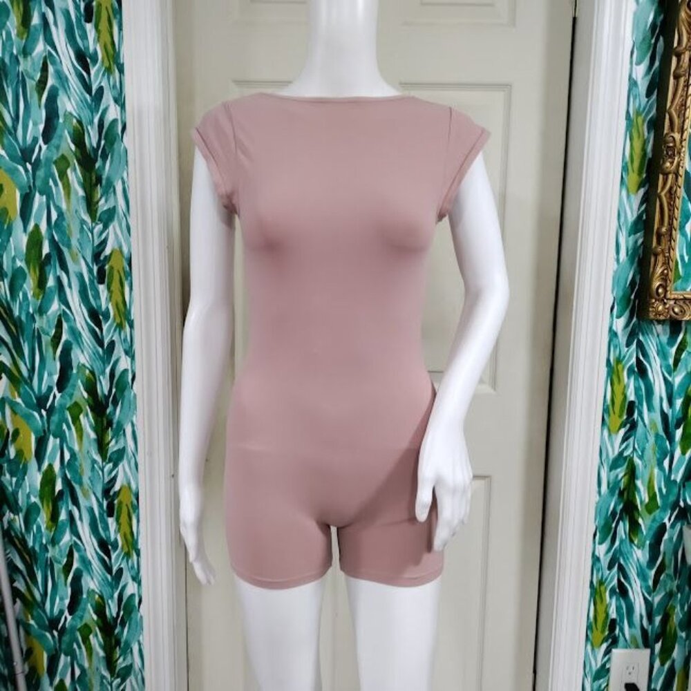 Intimately Let Go Shortie Romper Mauve Short Sleeve Deep V-Back Bodysuit Size XS - Picture 6 of 10